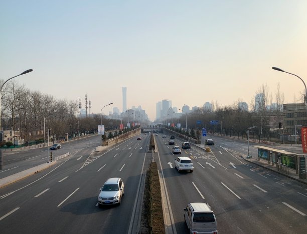 繁华地段都市交通地