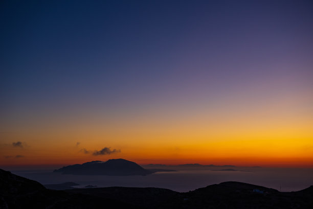 夜空下的海滩