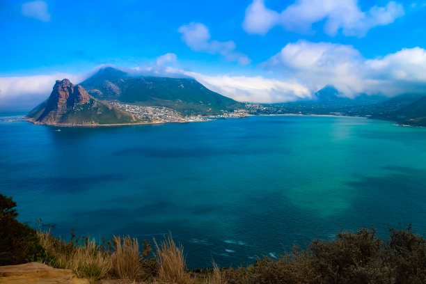 岩石山水风景图