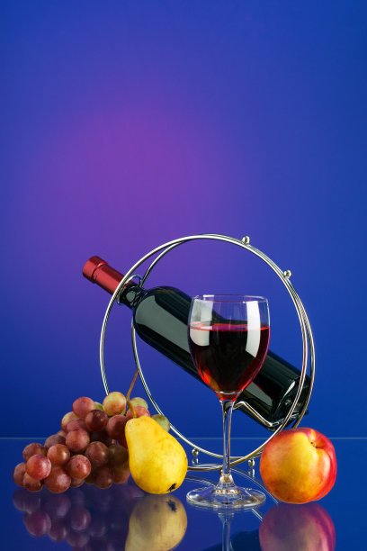 葡萄酒和水果