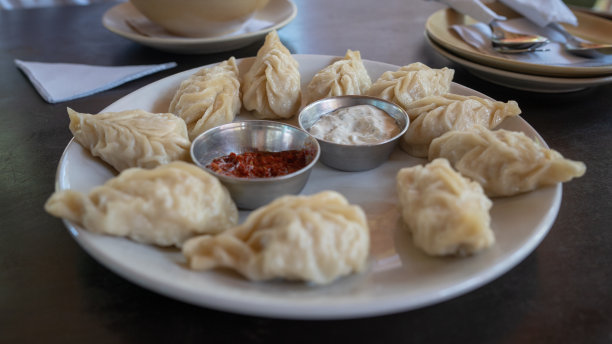 西藏餐饮