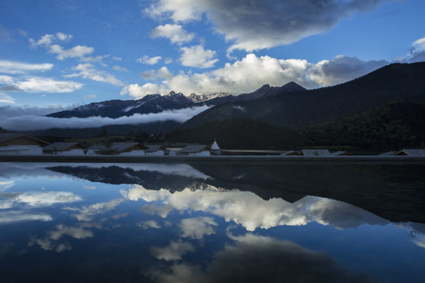 高原湖泊湖水湖景湖边