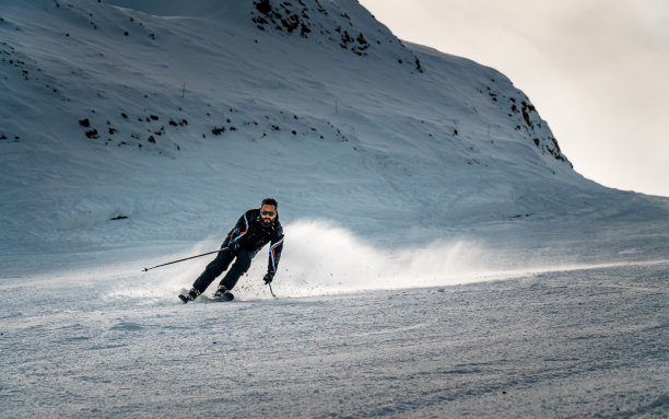 滑雪 滑雪体育运动 滑雪运动
