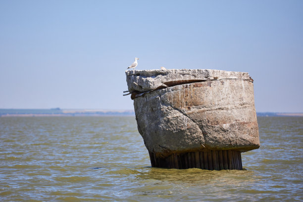 湖水静止