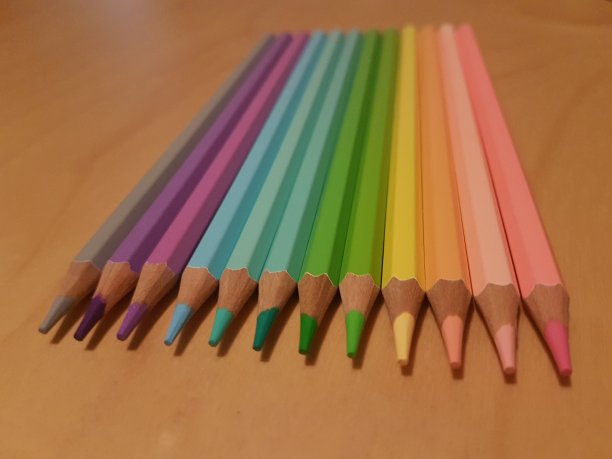 彩色铅笔组合