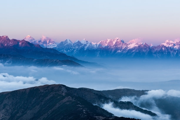 山川飘渺远