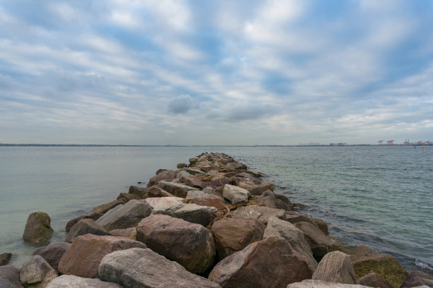 简洁蓝色海水背景