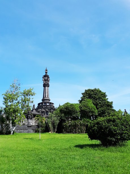 大气草地上建筑