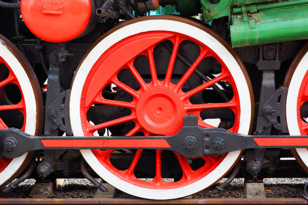 红色的火车车轮