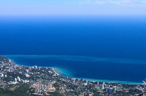 夏季海边建筑自然风光背景素材