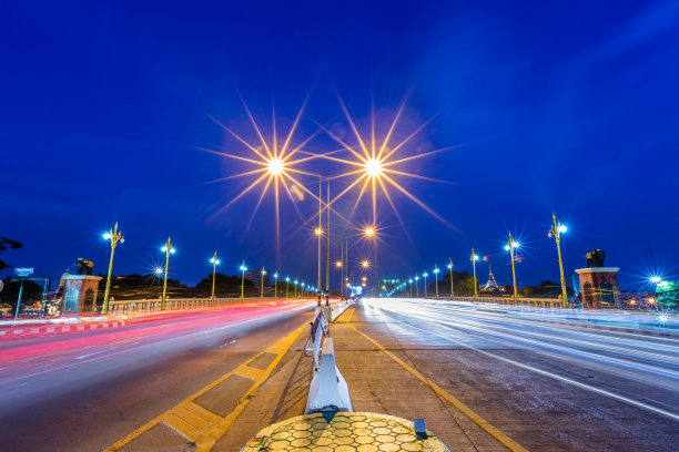 夜晚公园道路