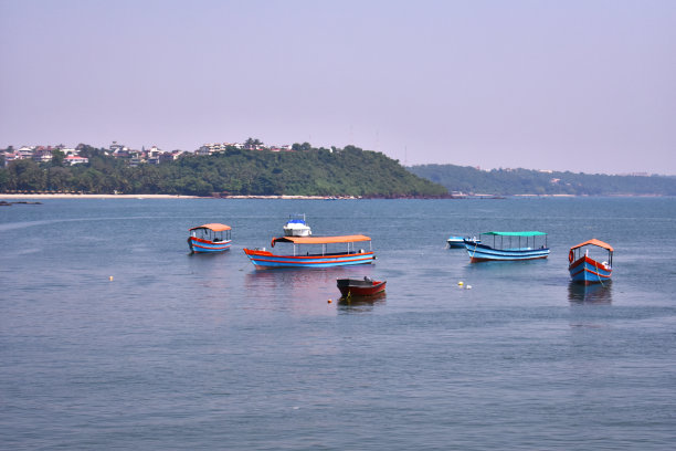 湖水静止