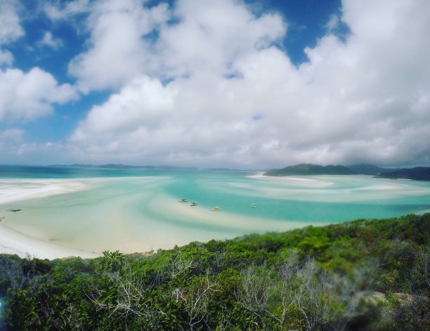 航拍海滨美景