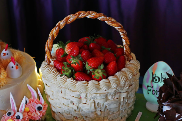 草莓生日蛋糕拍摄