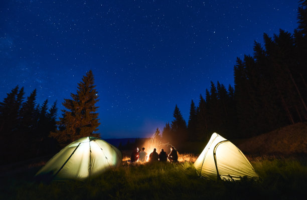 野营夜晚旅游帐篷星空