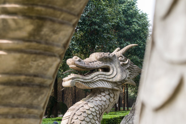 中国神话雕塑