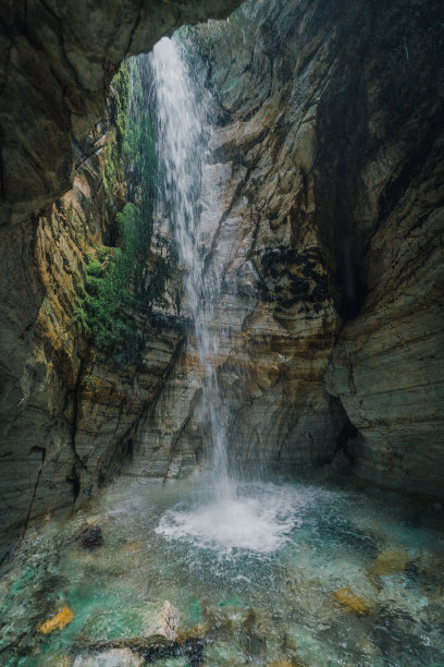 高清山洞