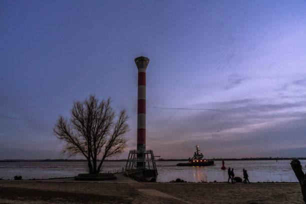 江河碧水蓝天