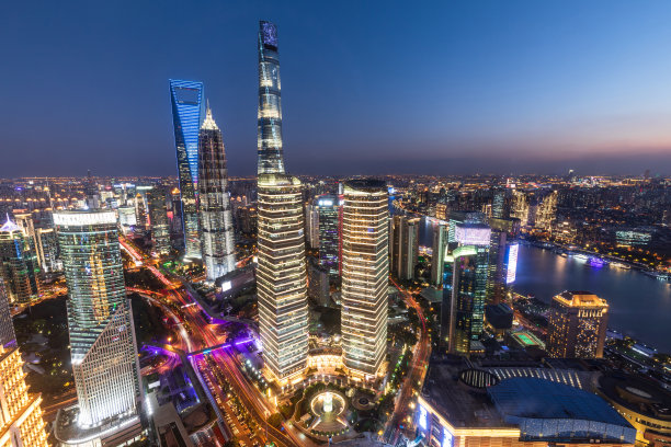 上海陆家嘴建筑群夜景