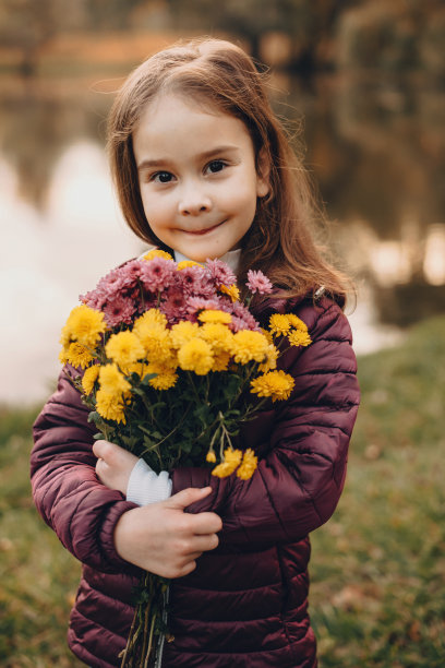 女孩儿与花