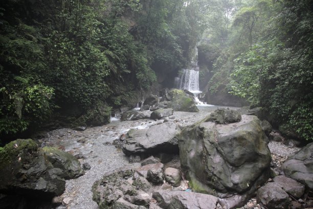 峨眉山地标建筑