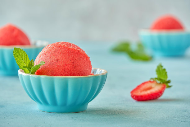草莓冰淇淋,甜品