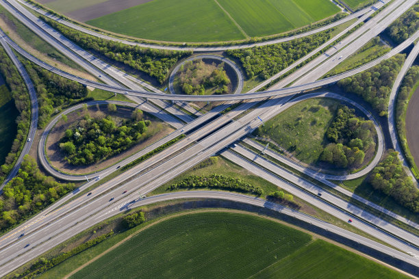 弯道路口