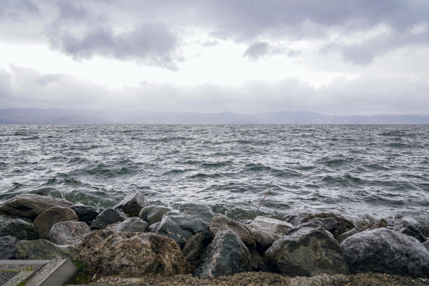 海浪泡沫