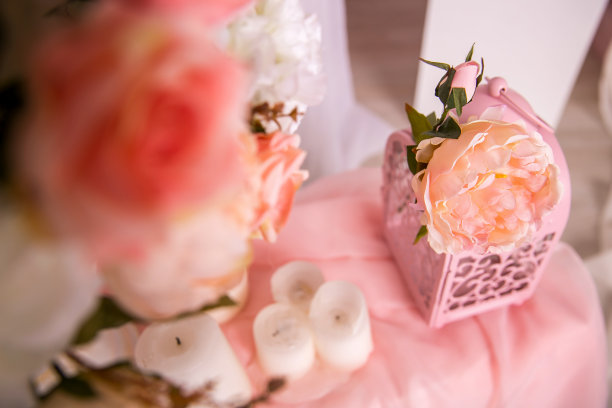 粉色高端婚礼设计