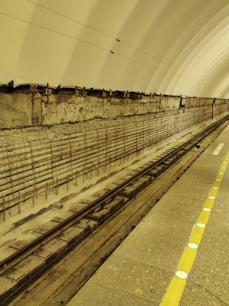 地铁隧道施工
