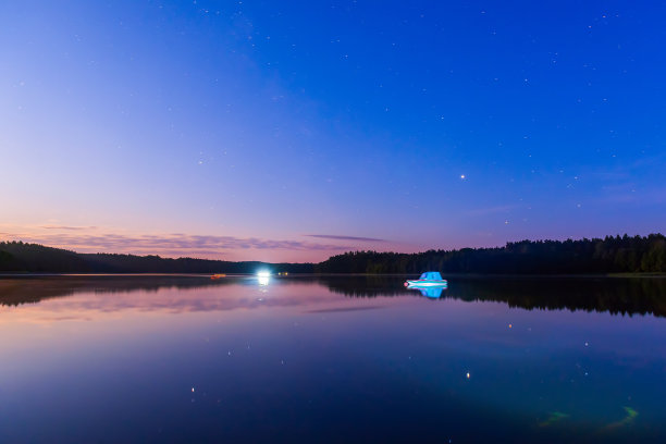 夜景图片 江边山水夜景 美丽