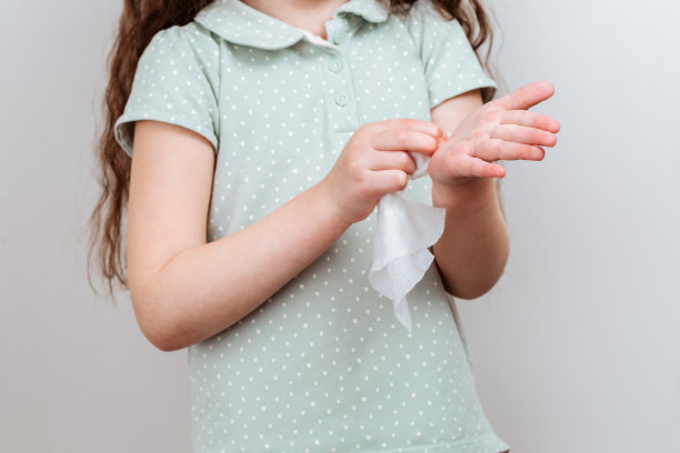 儿童湿纸巾