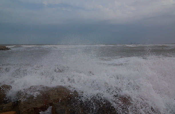 自然海边雷暴景观