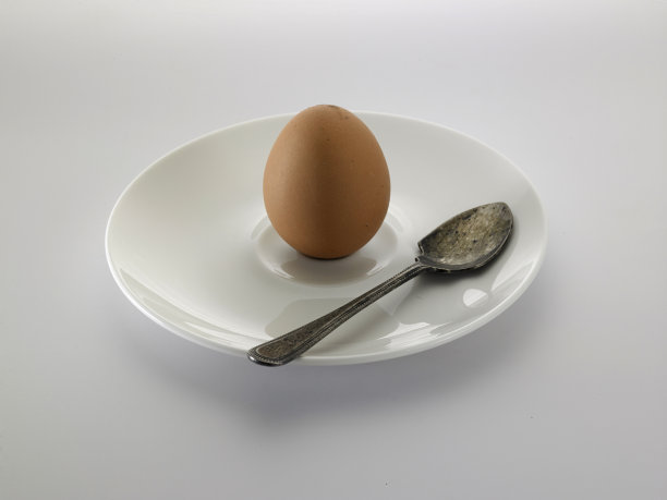 一盘子水煮蛋
