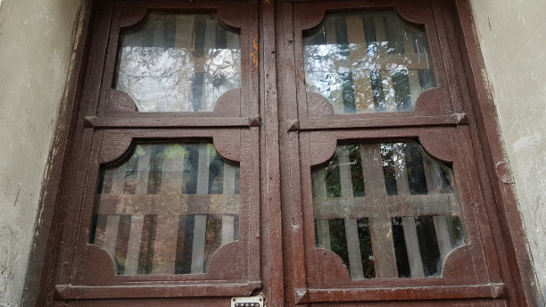 传统窗格实木门窗民居