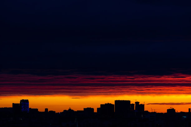 广场夜景