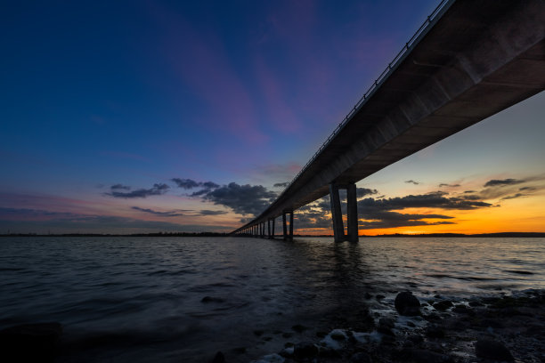 夏季海边建筑自然风光背景素材