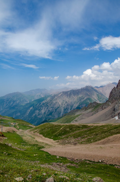 远方的山