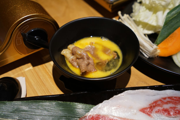 日式牛肉寿喜锅