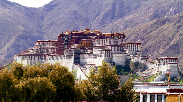 西藏住宅