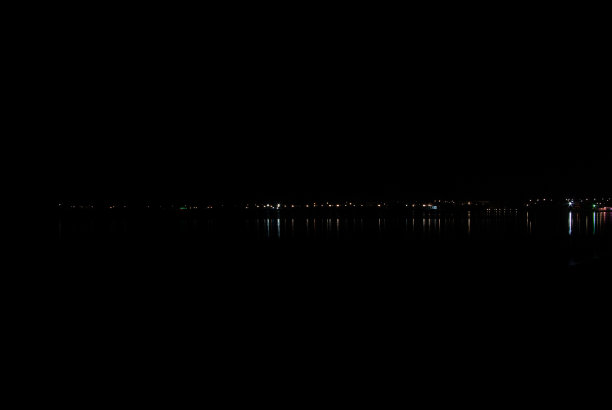 生态河流灯光夜景