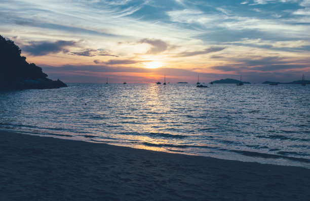 海一样的天空天一样的海