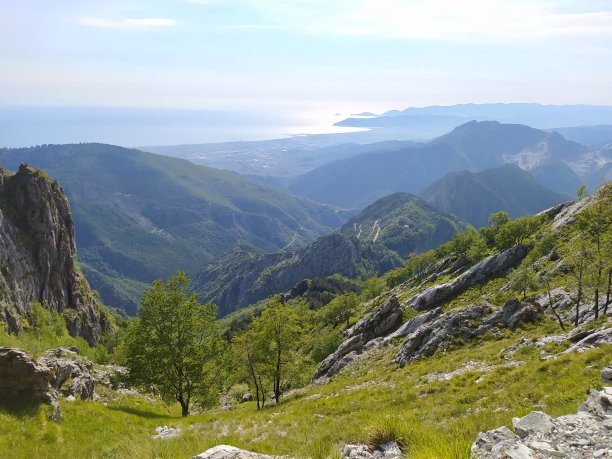 高山山顶矿场