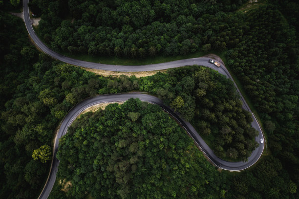 弯道路口