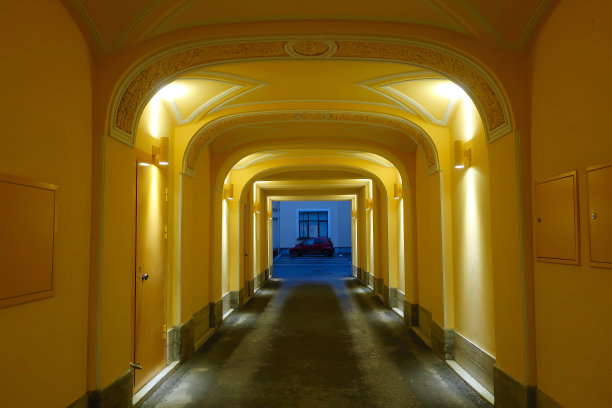 明亮的走廊
