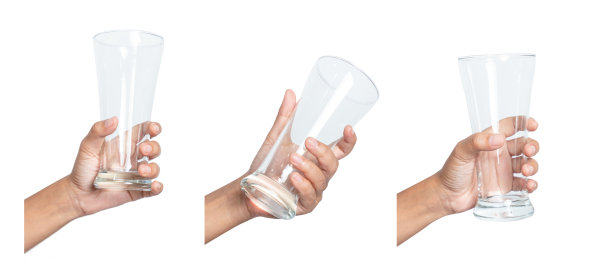 玻璃杯透明清澈水杯
