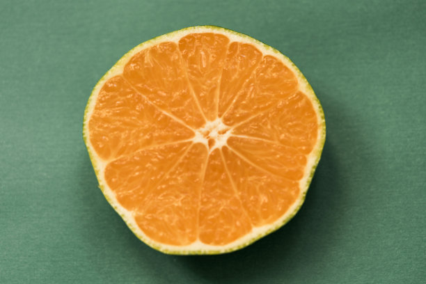 生病的橘子树