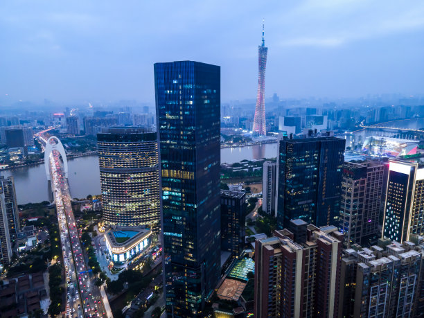 广州闹市夜景