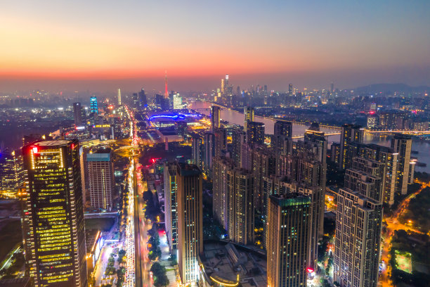 广州闹市夜景