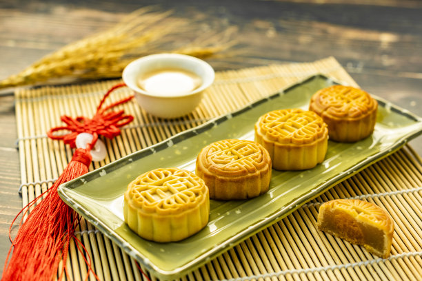 中国传统节日中秋节月饼白底图
